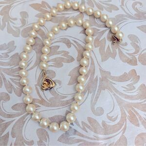Vintage Liz Claiborne Knotted Faux Pearl Necklace w/ Gold Tone Hardware 16”